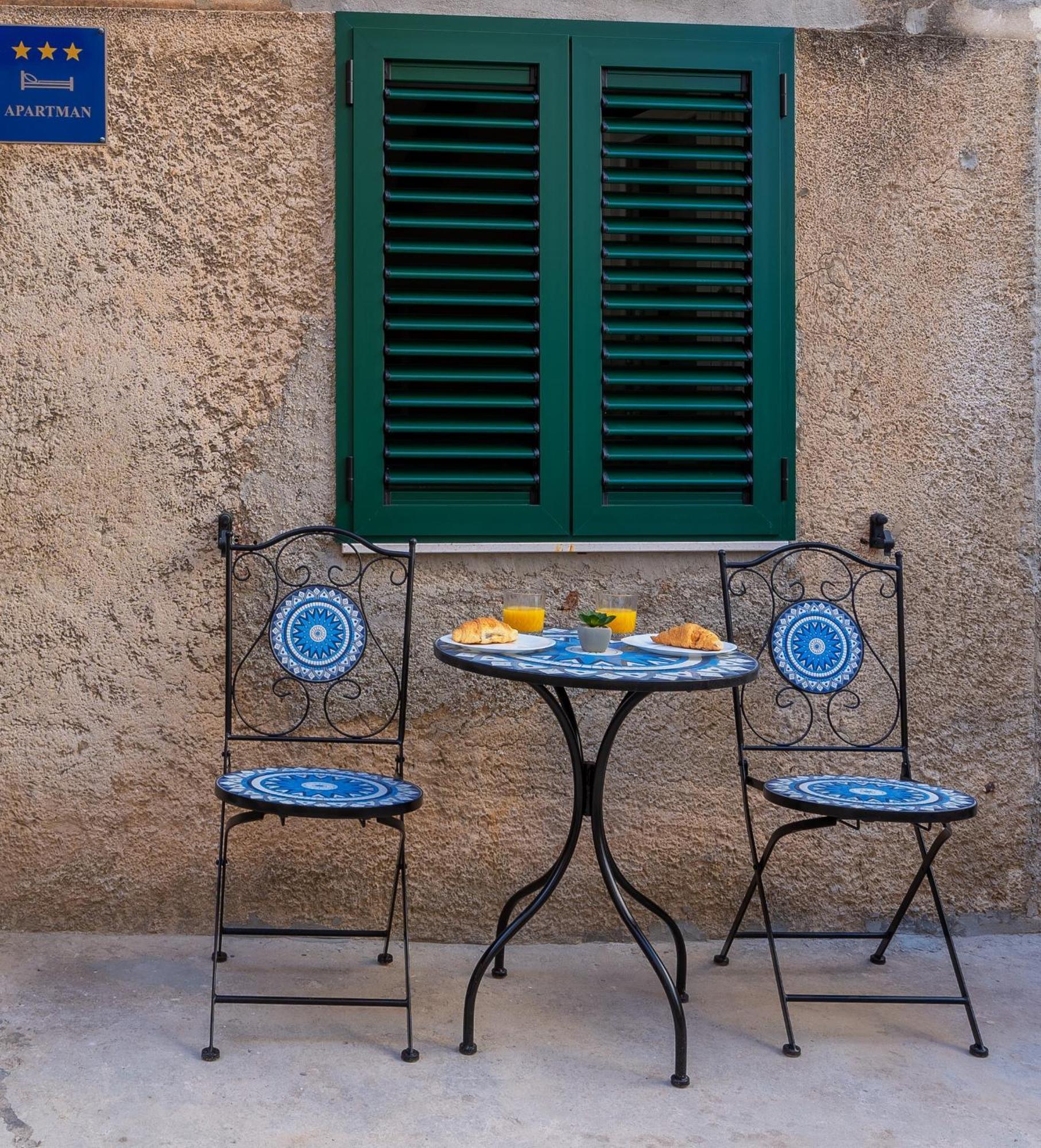 Bernard Deluxe Renovated Peaceful Old Town Gem Lejlighed Split